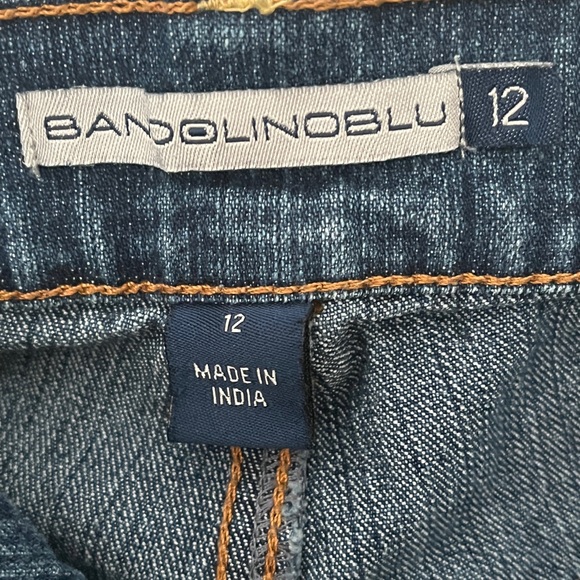 Women’s Jeans - Picture 3 of 3